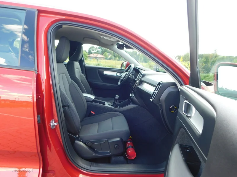 Volvo XC 40 8