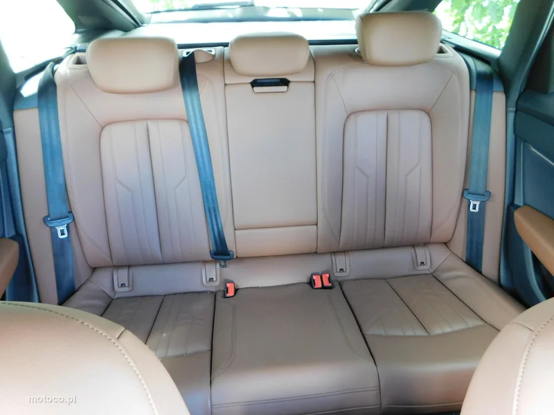 Audi A6 C8 11