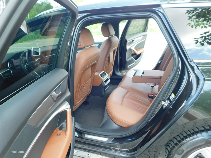 Audi A6 C8 12