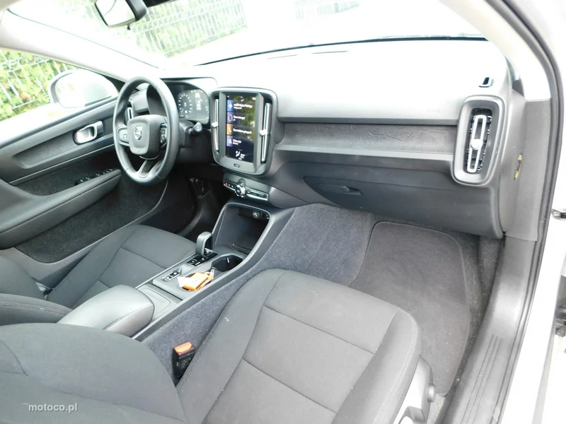 Volvo XC 40 12