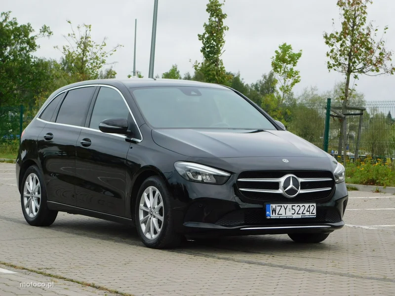 Mercedes-Benz Klasa B W247 B 220 3