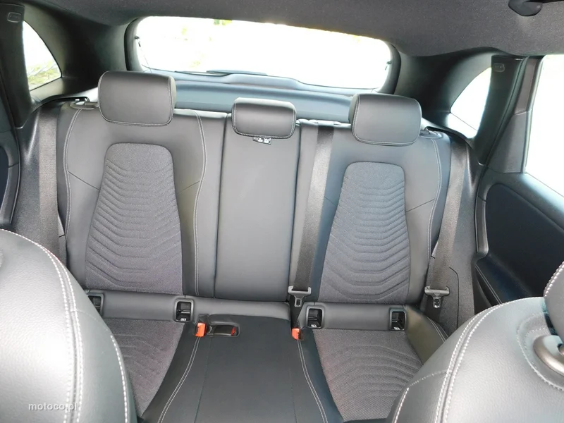 Mercedes-Benz Klasa B W247 B 200 11