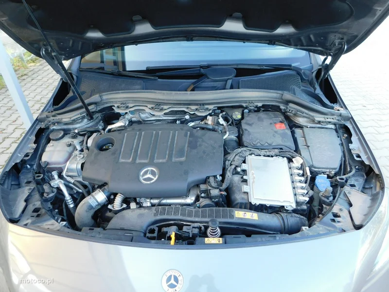 Mercedes-Benz Klasa B W247 B 200 25