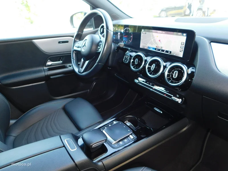 Mercedes-Benz Klasa B W247 B 200 7