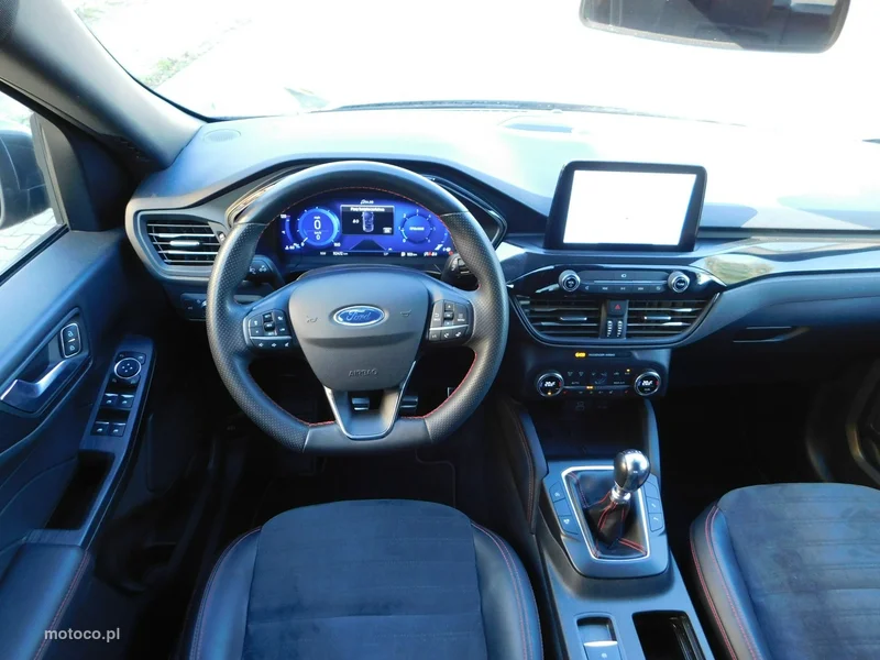 Ford Kuga III 16