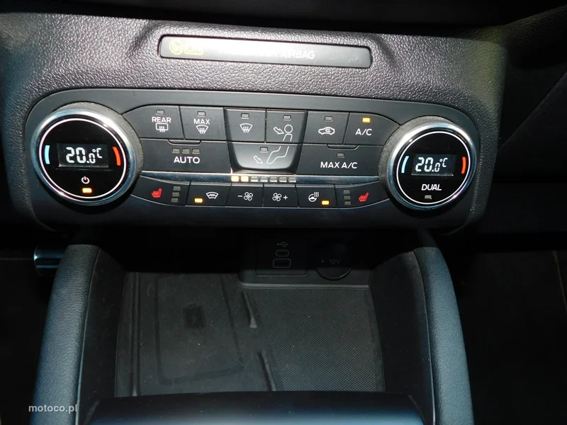 Ford Kuga III 19