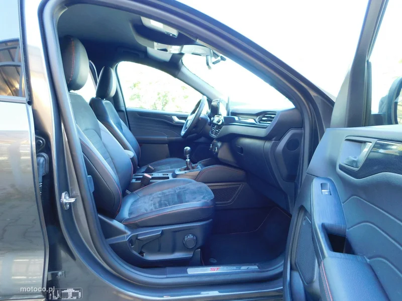 Ford Kuga III 8
