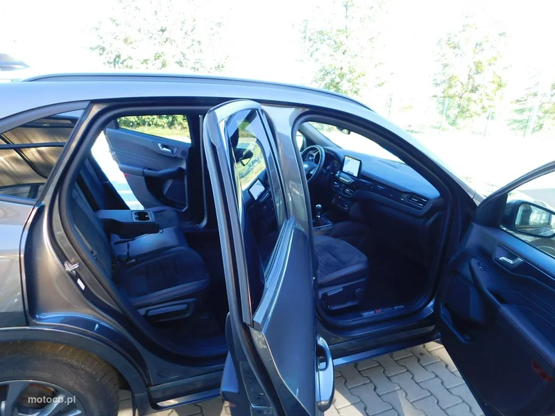 Ford Kuga III 9