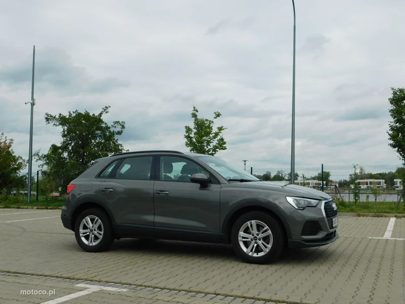 Audi Q3 F3 5