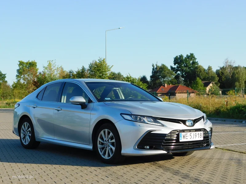 Toyota Camry XV70 14