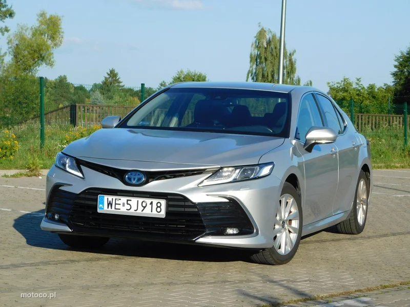Toyota Camry XV70 22