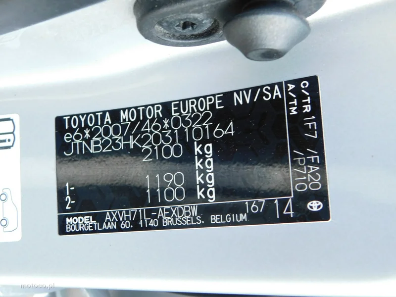 Toyota Camry XV70 25