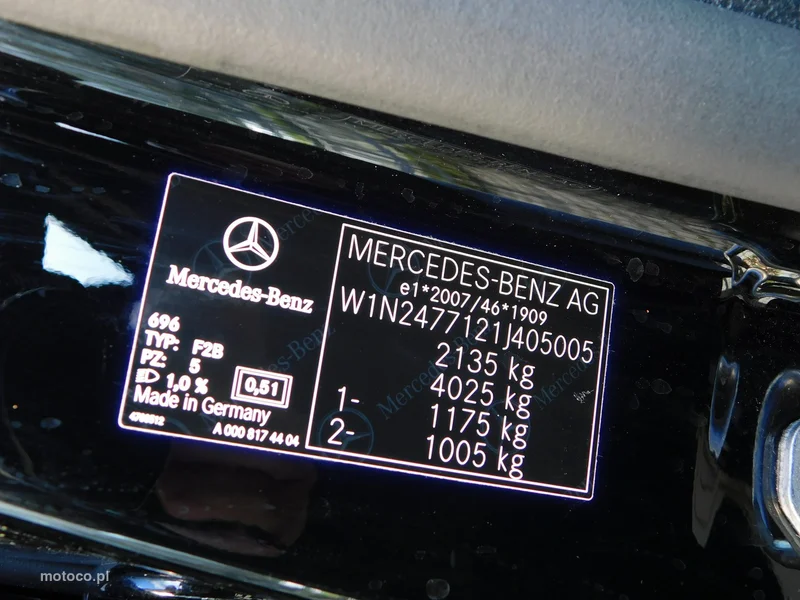 Mercedes-Benz GLA H247 200 27