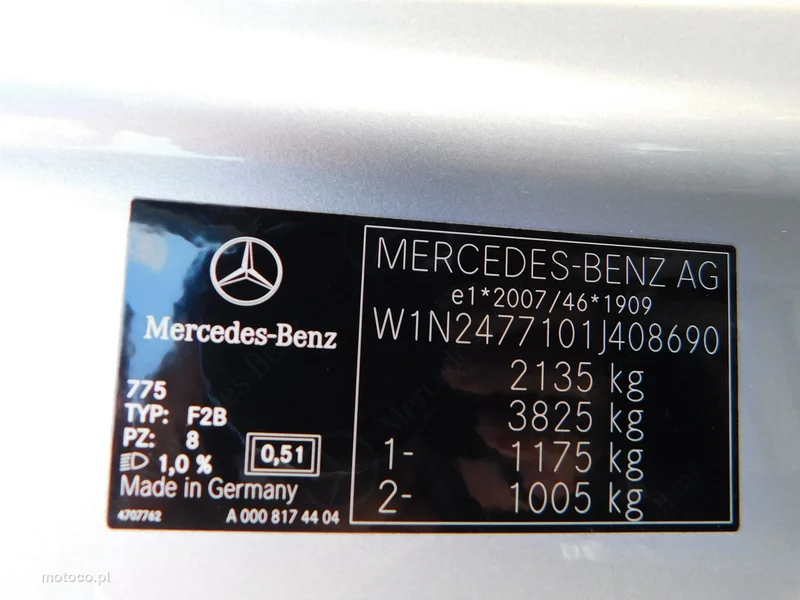 Mercedes-Benz GLA H247 200 26