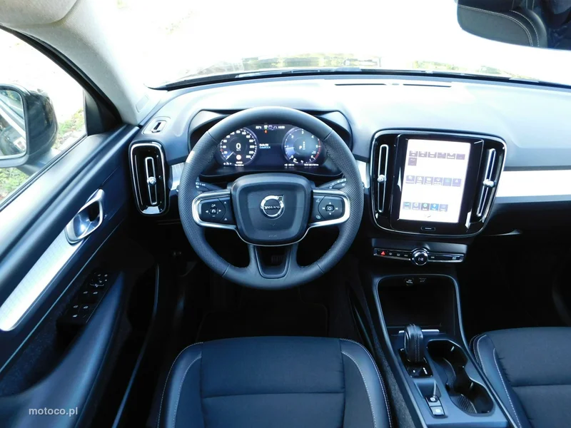 Volvo XC 40 8