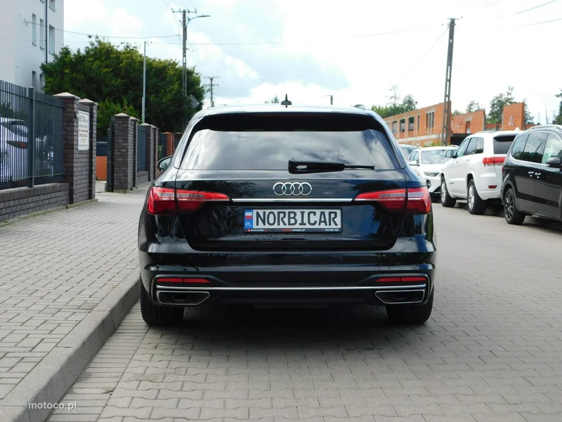 Audi A4 B9 11