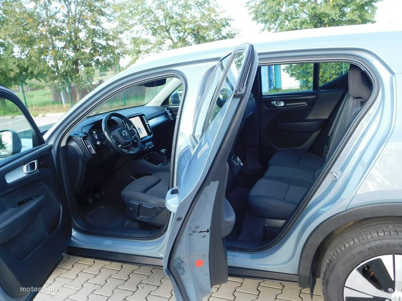 Volvo XC 40 12