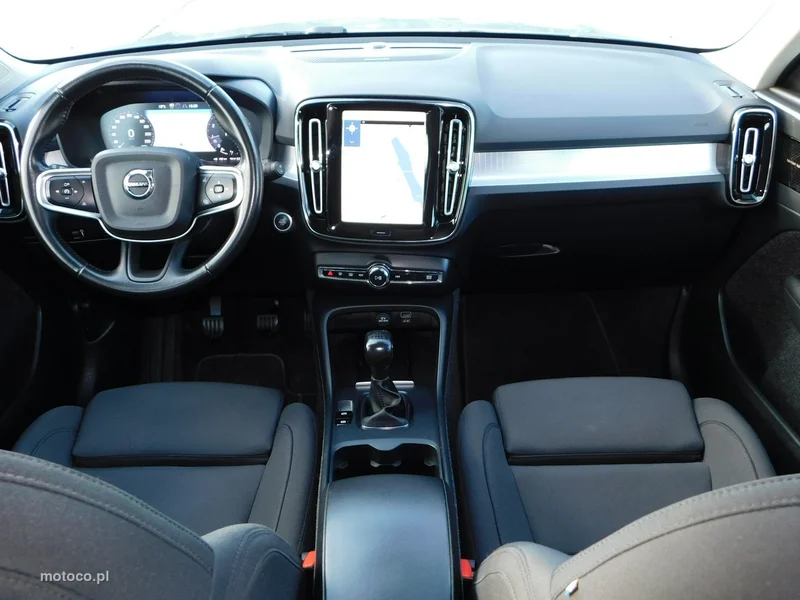 Volvo XC 40 6