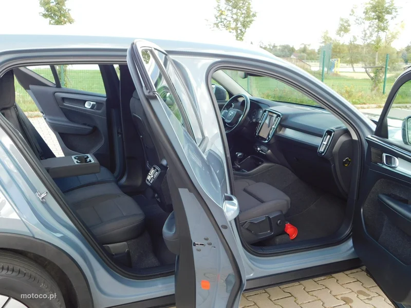 Volvo XC 40 9