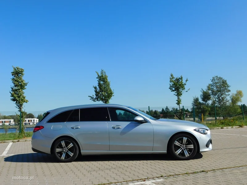 Mercedes-Benz Klasa C W206 C 220 19
