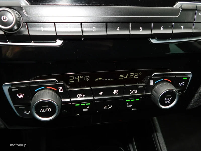 BMW X1 F48 14
