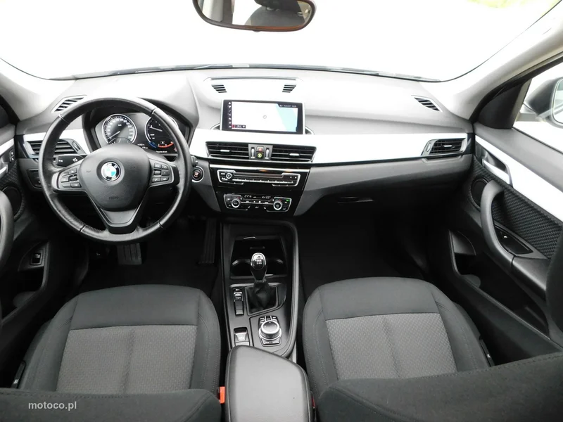 BMW X1 F48 6