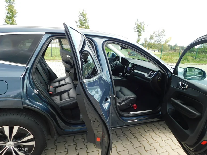 Volvo XC 60 8