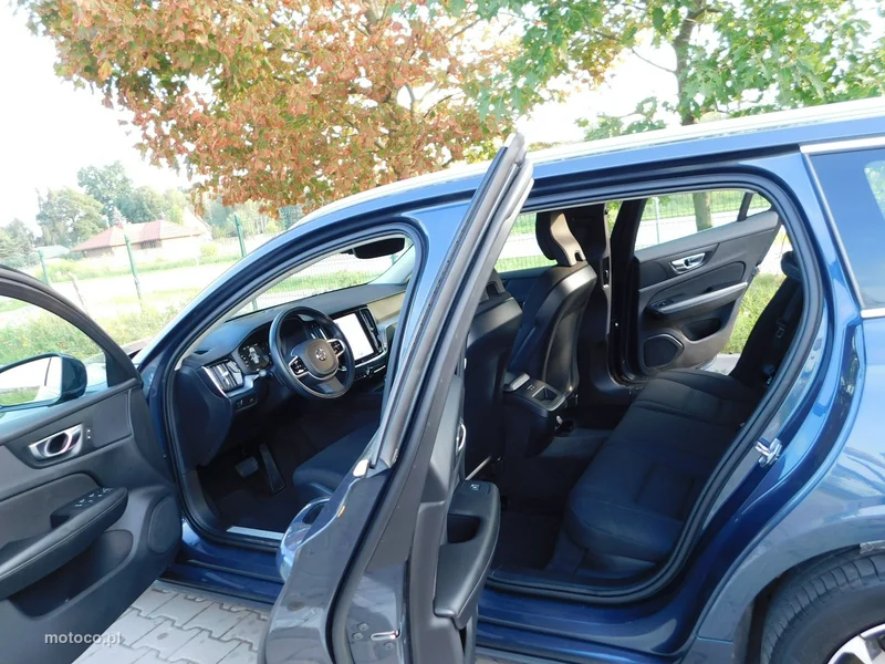 Volvo V60 4