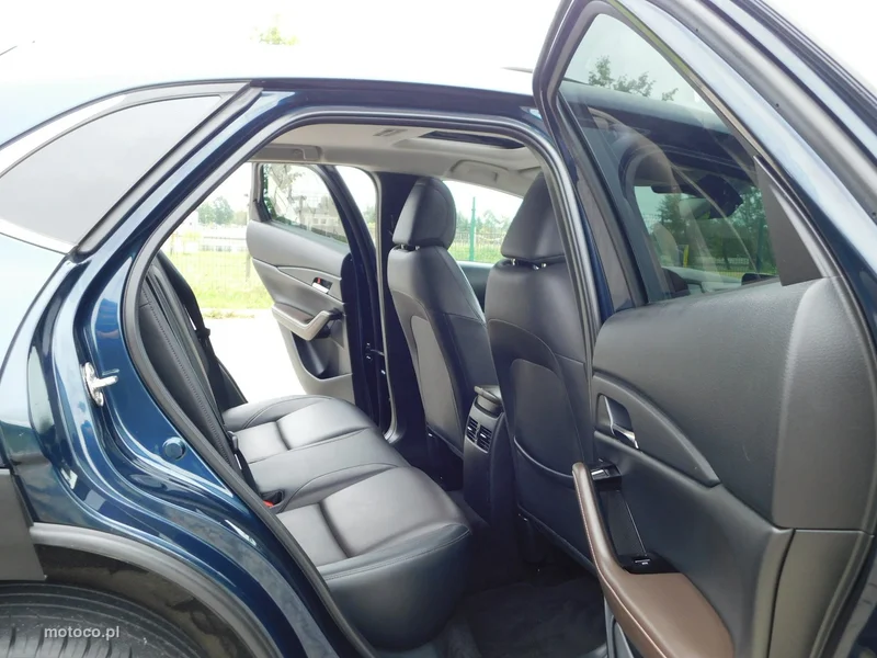 Mazda CX-30 12