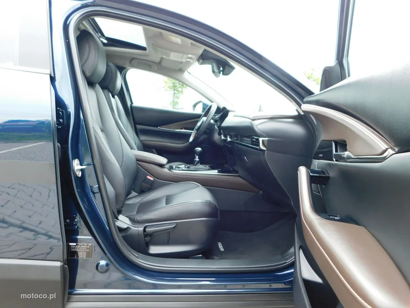 Mazda CX-30 10