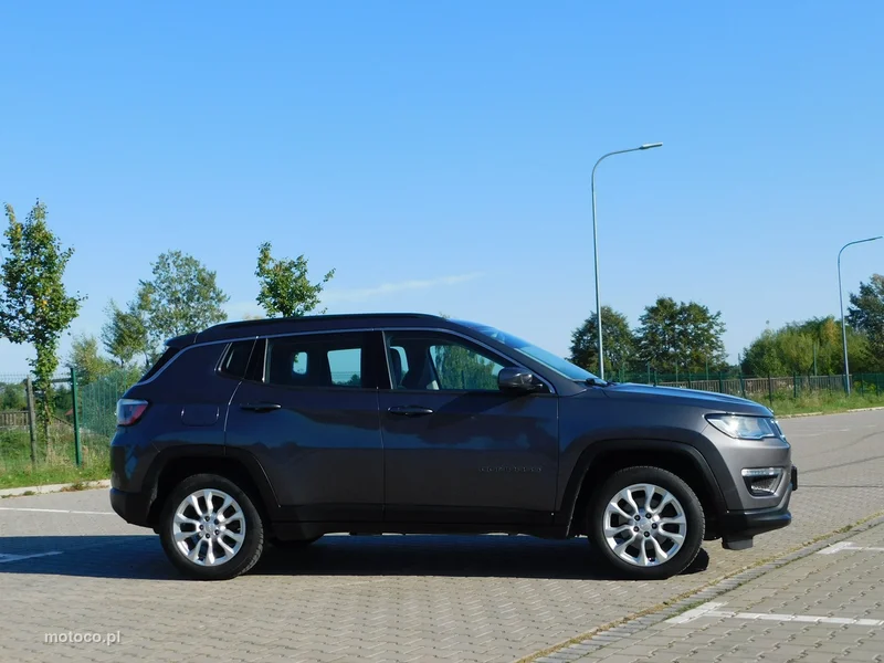 Jeep Compass 23