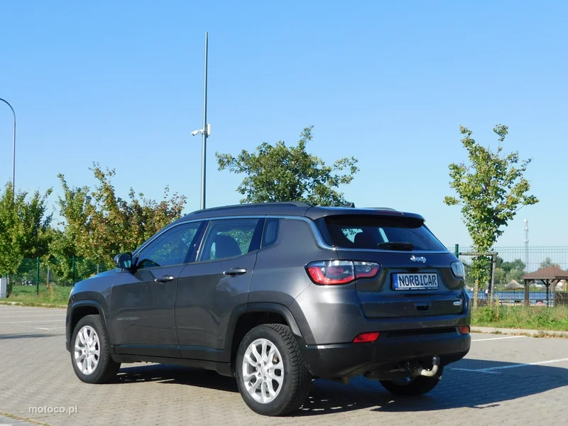 Jeep Compass 24