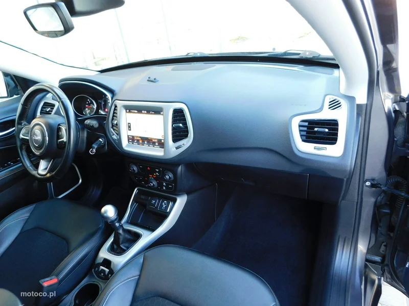 Jeep Compass 7