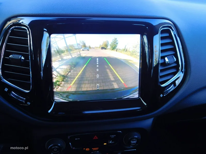 Jeep Compass 14