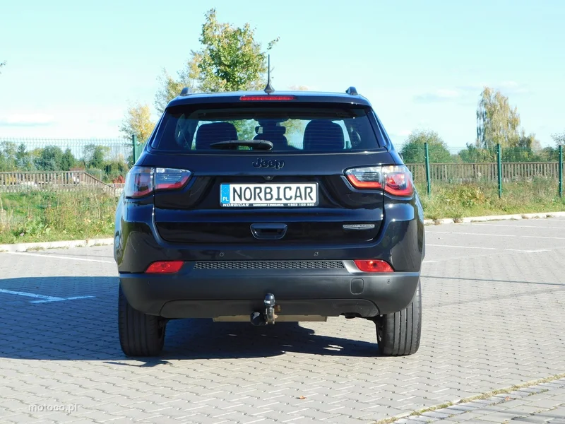 Jeep Compass 23