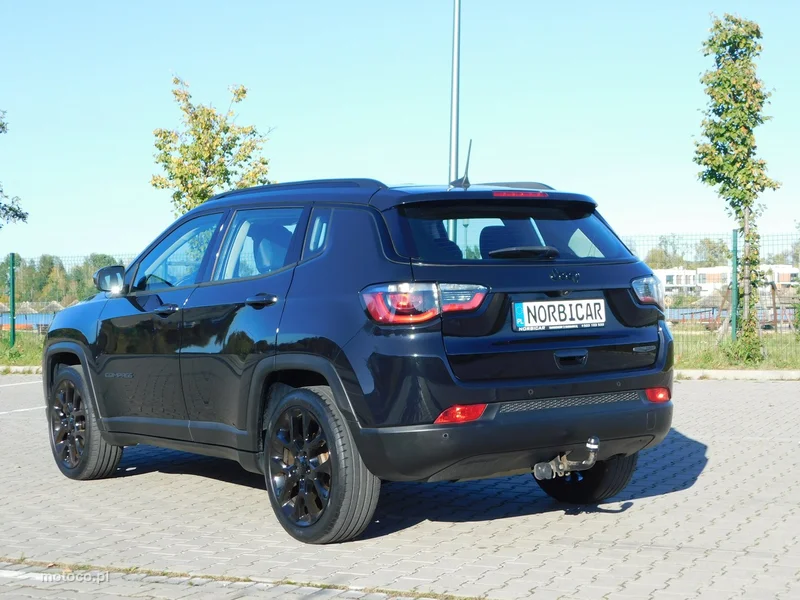 Jeep Compass 24