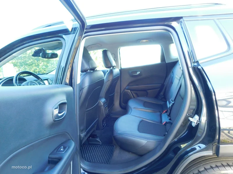 Jeep Compass 9