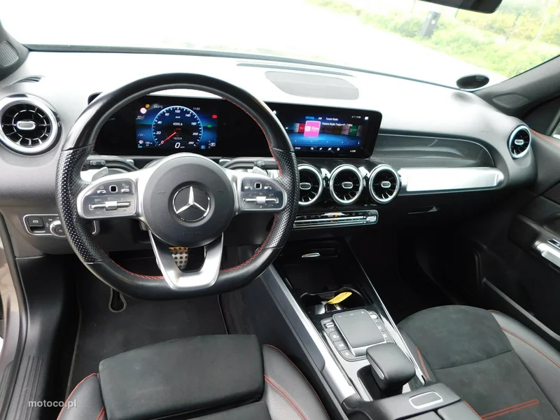Mercedes-Benz GLB X247 13