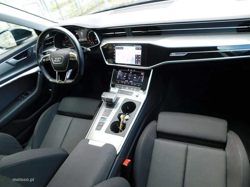 Audi A6 C8 12