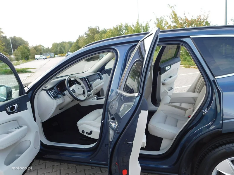 Volvo XC 60 13