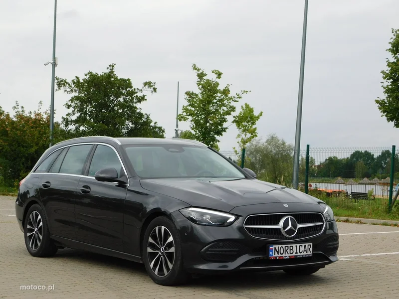 Mercedes-Benz Klasa C W206 C 220 3