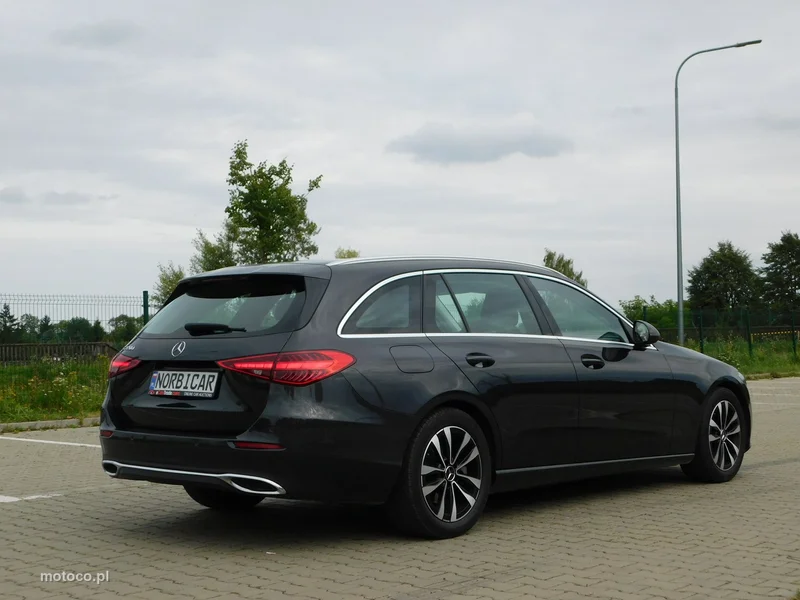 Mercedes-Benz Klasa C W206 C 220 5