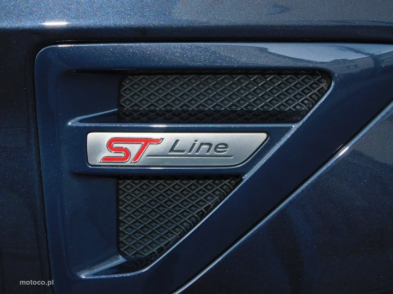 Ford S-Max II 16