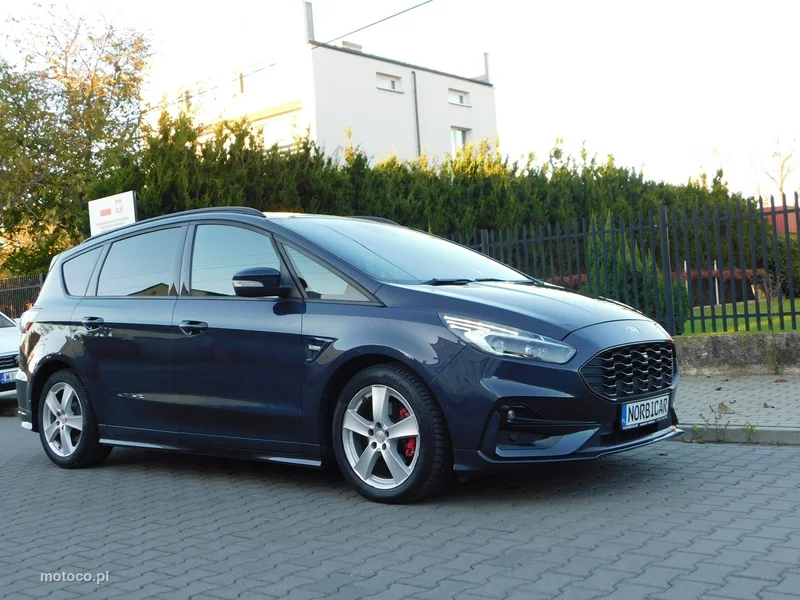 Ford S-Max II 3