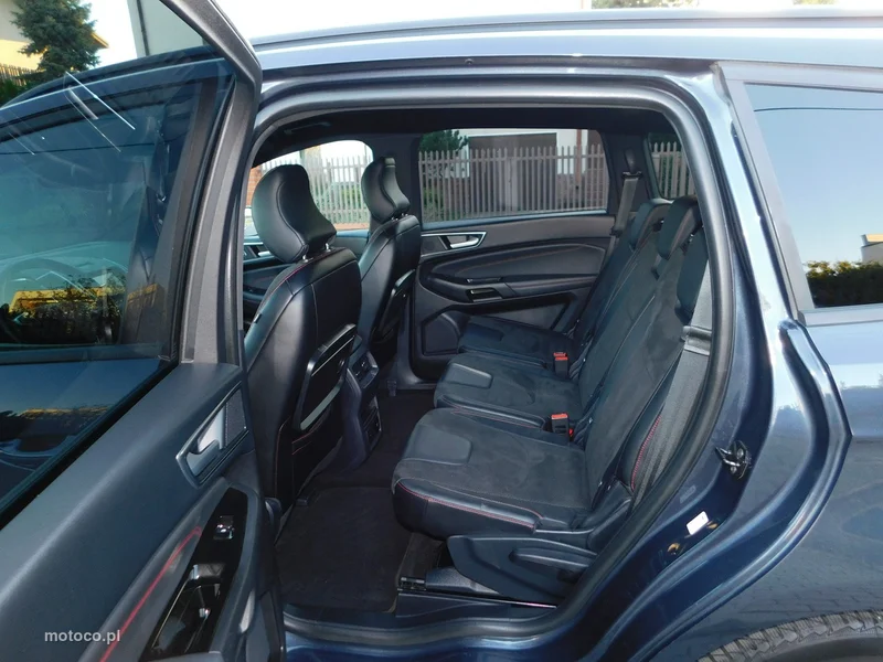 Ford S-Max II 9