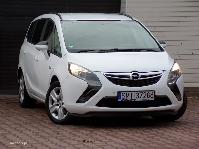 Opel Zafira C Tourer 2