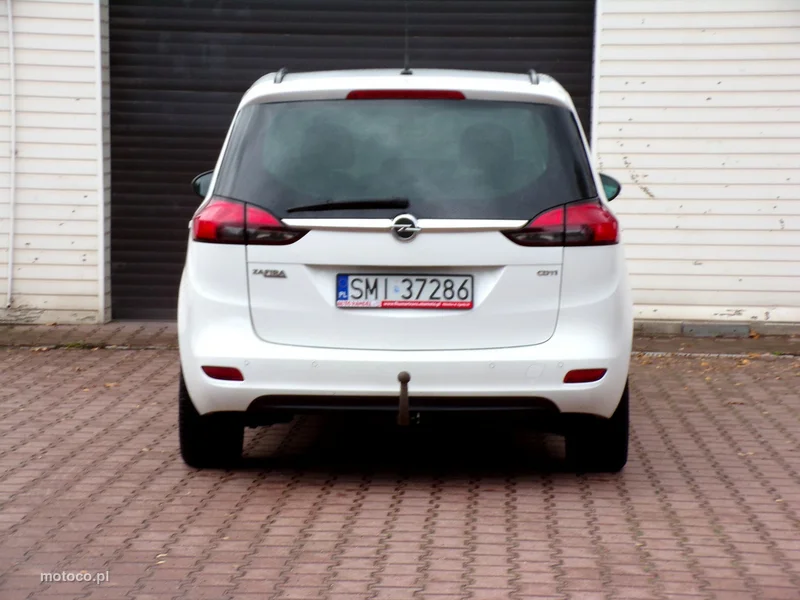Opel Zafira C Tourer 11