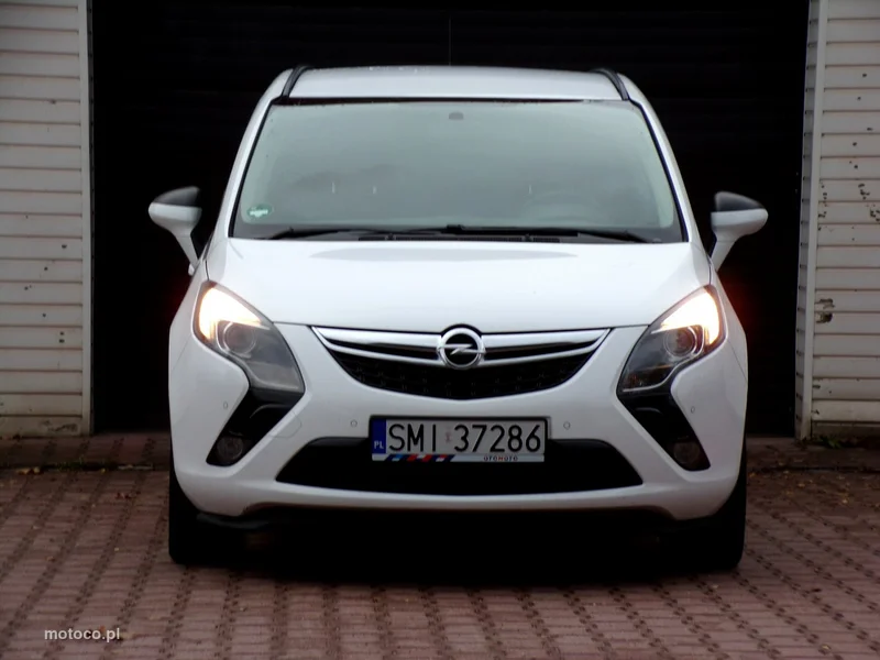 Opel Zafira C Tourer 3