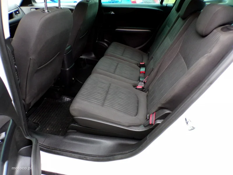 Opel Zafira C Tourer 28