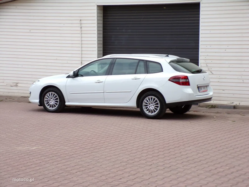 Renault Laguna III 11